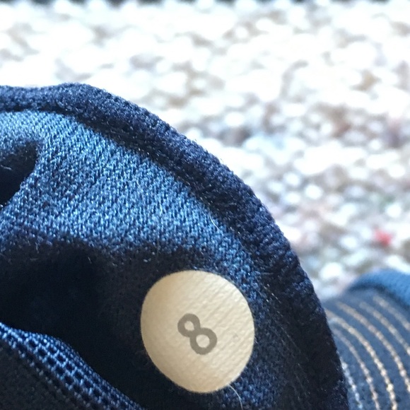 Lululemon Sweetheart Neckline Tank w/Built-In Bra - Picture 6 of 6